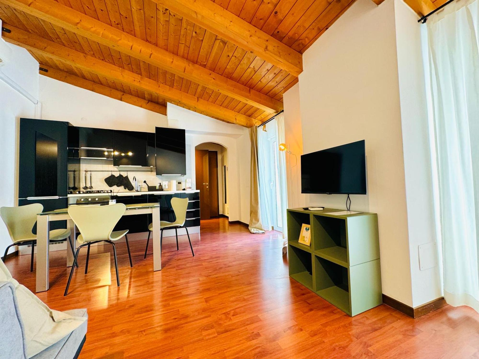Crops City Stay Apartment 14 Триест Екстериор снимка